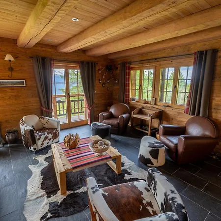 Valkyria Superbe Ski-in Ski-out Σαλέ